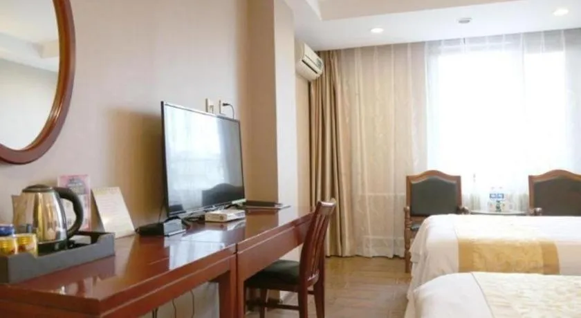 Bed in GreenTree Inn Harbin Central Avenue