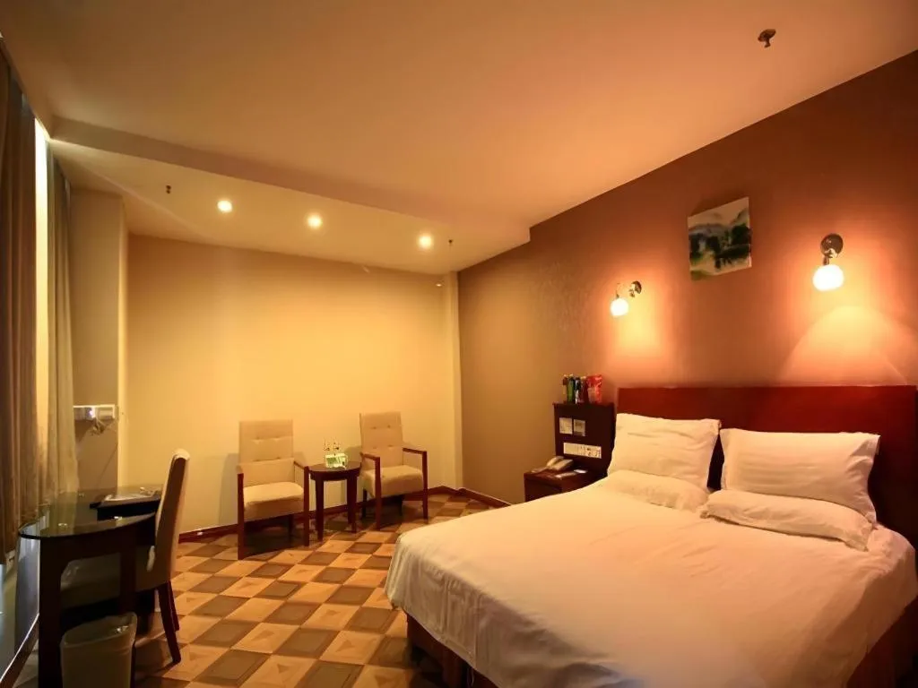 Bed in GreenTree Inn Rizhao Train Station