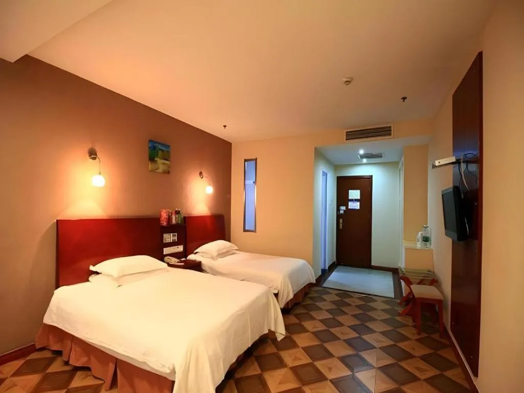 Bed in GreenTree Inn Rizhao Train Station