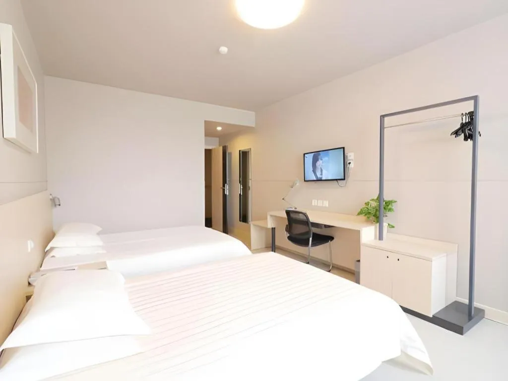 Bed in Jinjiang Inn Shanghai Minhang Zhuanqiao