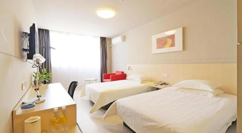 Bed in Jinjiang Inn Shanghai Minhang Zhuanqiao