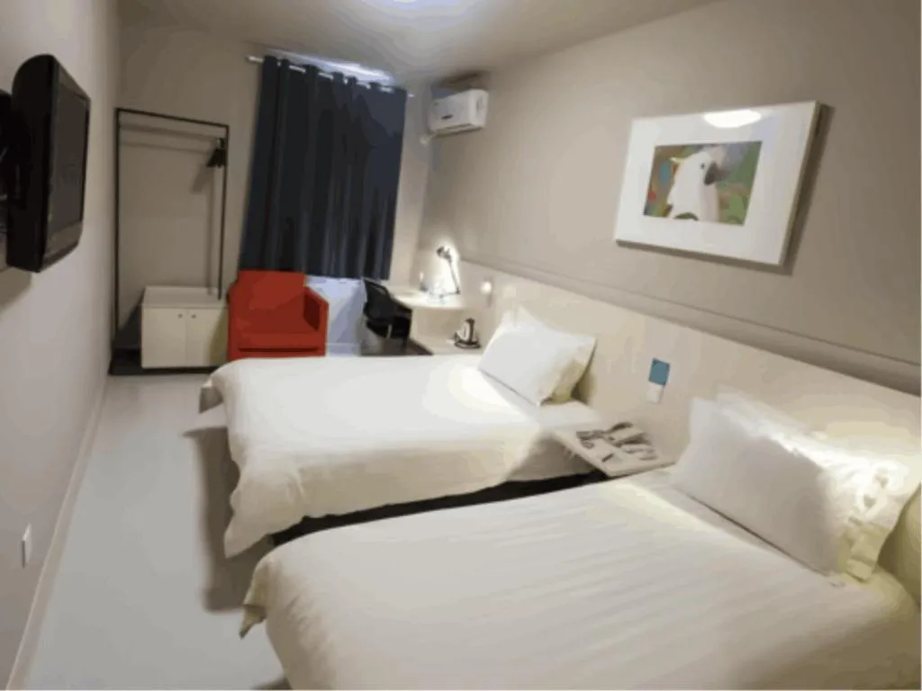 Bed in Jinjiang Inn Shanghai Minhang Zhuanqiao