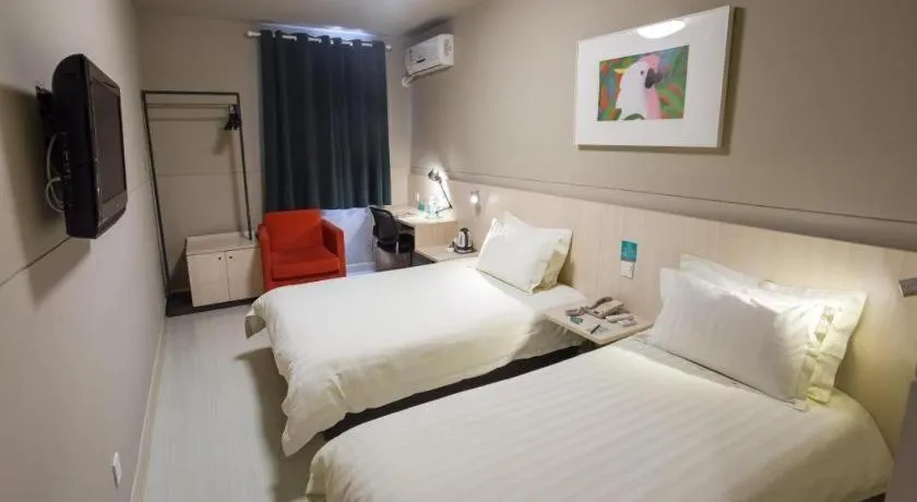 Bed in Jinjiang Inn Shanghai Minhang Zhuanqiao