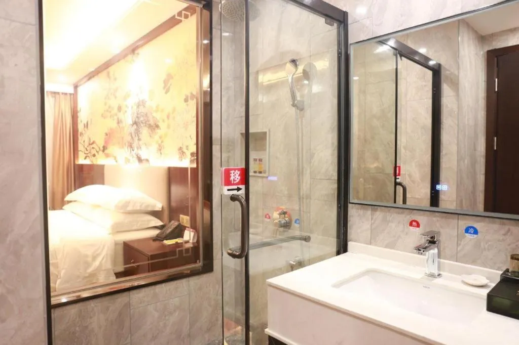 Bed in Nan Guo Hotel