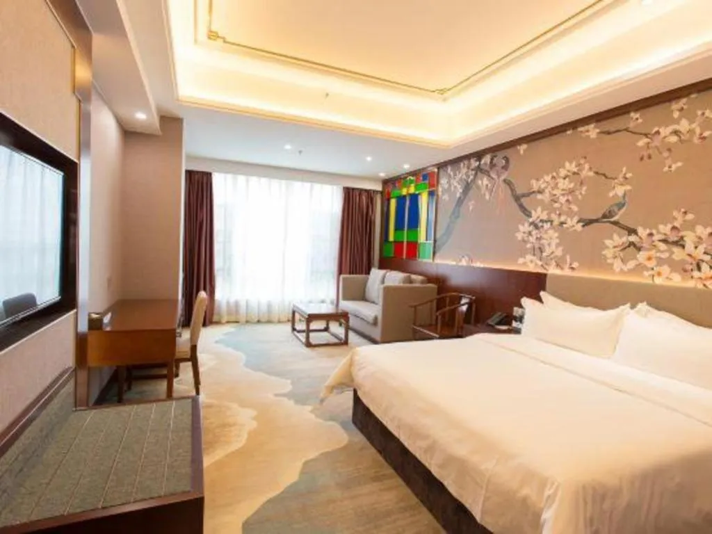 Bed in Nan Guo Hotel