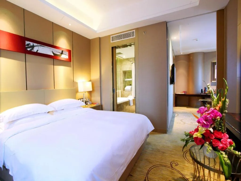 Bed in Ramada by Wyndham Xi'an Bell Tower