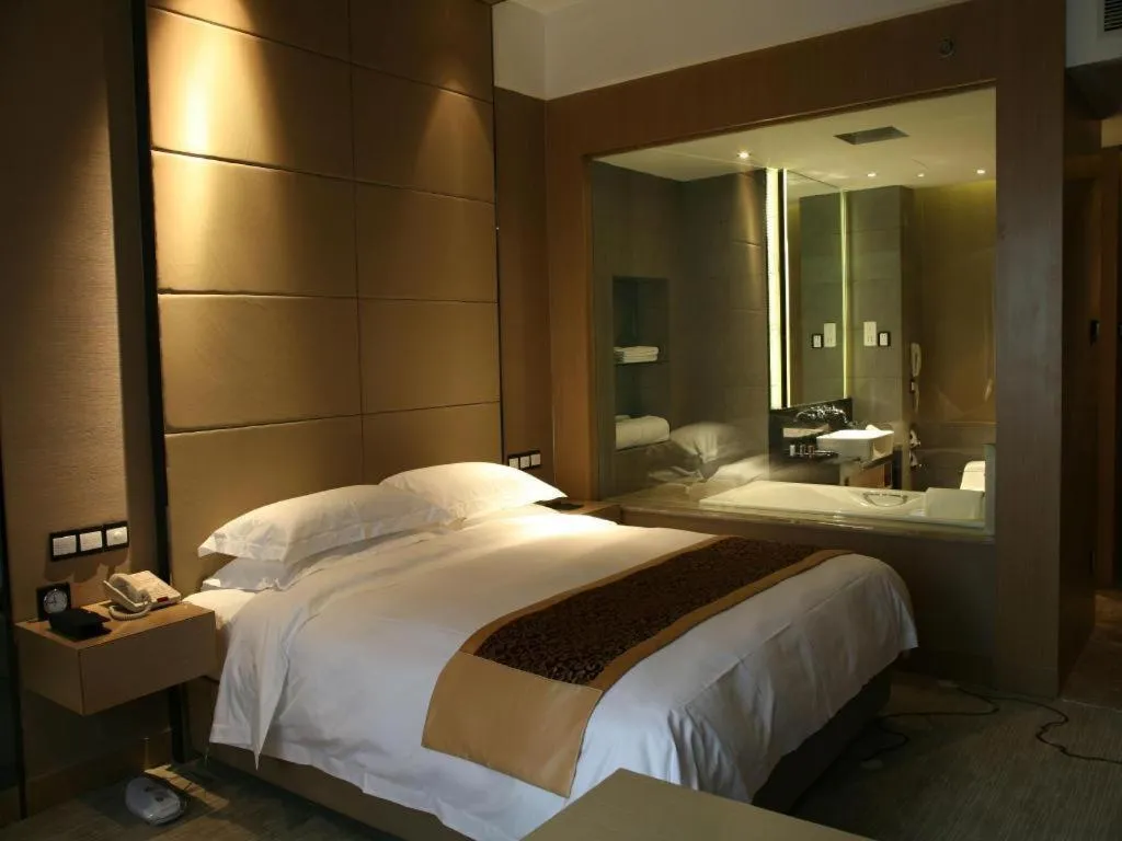 Bed in Ramada by Wyndham Xi'an Bell Tower