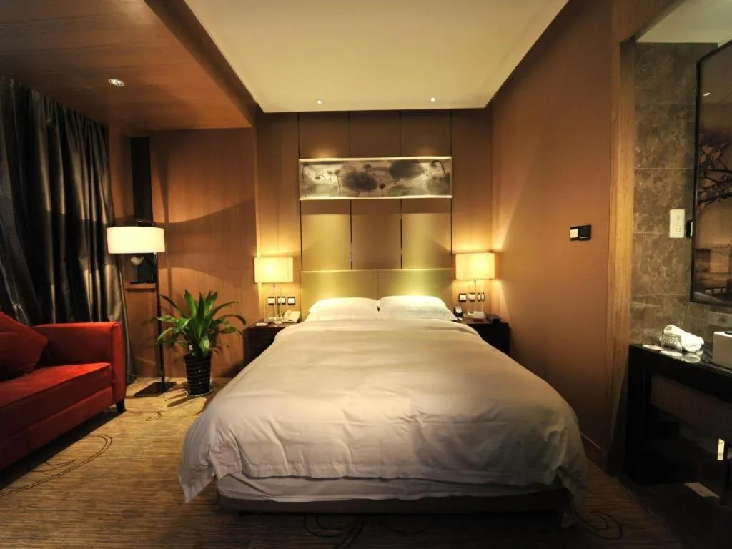 Bed in Ramada by Wyndham Xi'an Bell Tower