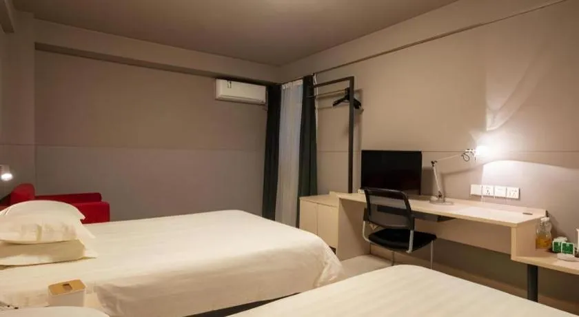 Bed in Magnotel Classic Shenyang General Hospital of Northern Theater Command