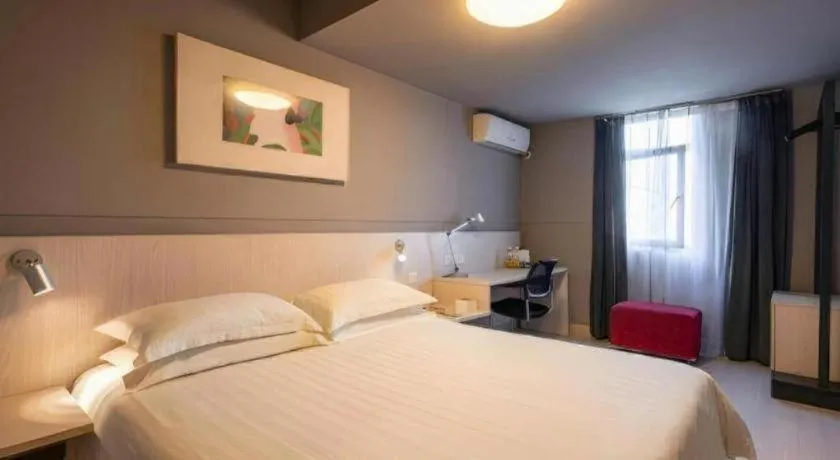 Bed in Magnotel Classic Shenyang General Hospital of Northern Theater Command