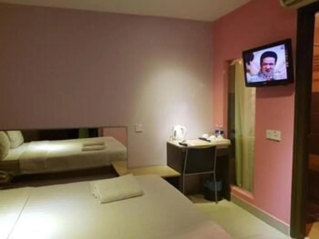 Bed in Jin Hotel