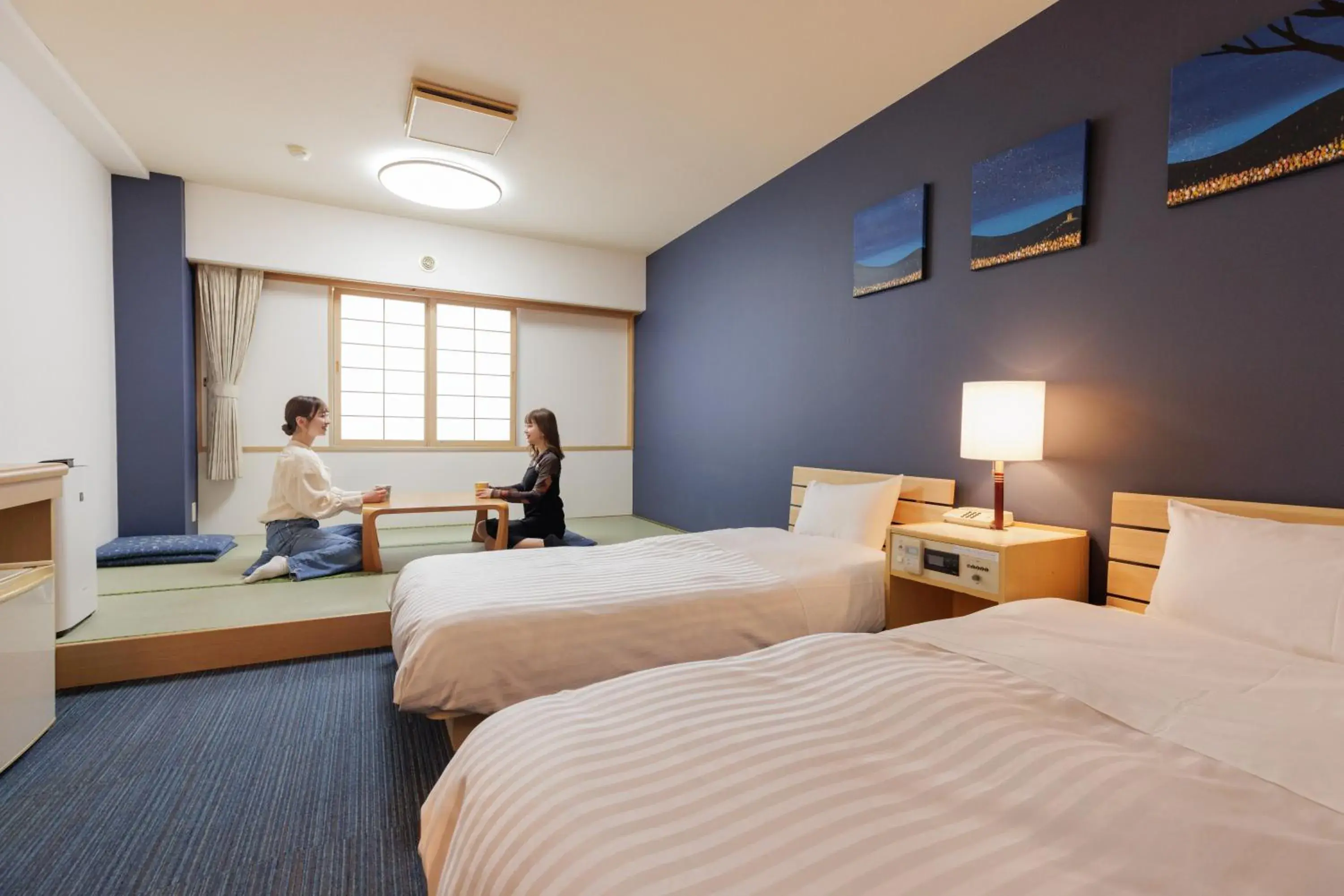 People, Bed in Ashibetsu Onsen Starlight Hotel People, Bed in Ashibetsu Onsen Starlight Hotel