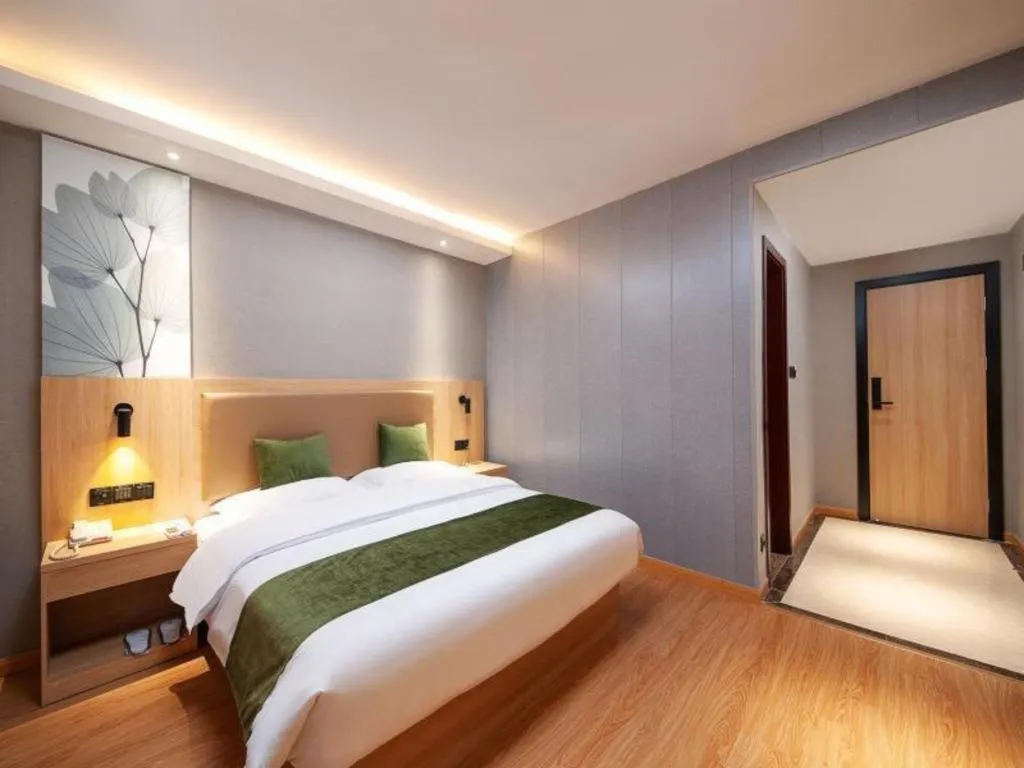 Bed in GreenTree Inn Shanghai Jiading Anting Motor City Express Hotel
