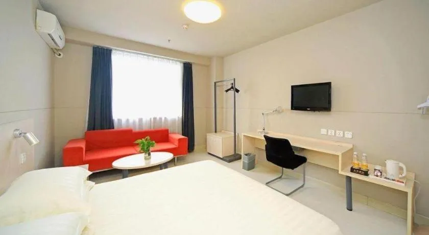 Bed in Jinjiang Inn Hangzhou Lin'an Qianwang Street