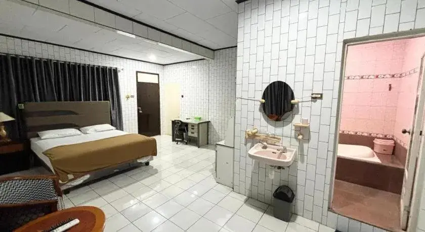 Bed in Sumber Ria Hotel Bed in Sumber Ria Hotel