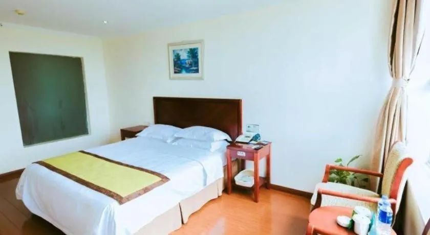 Bed in GreenTree Inn Jiaxing Zhongan Business Hotel