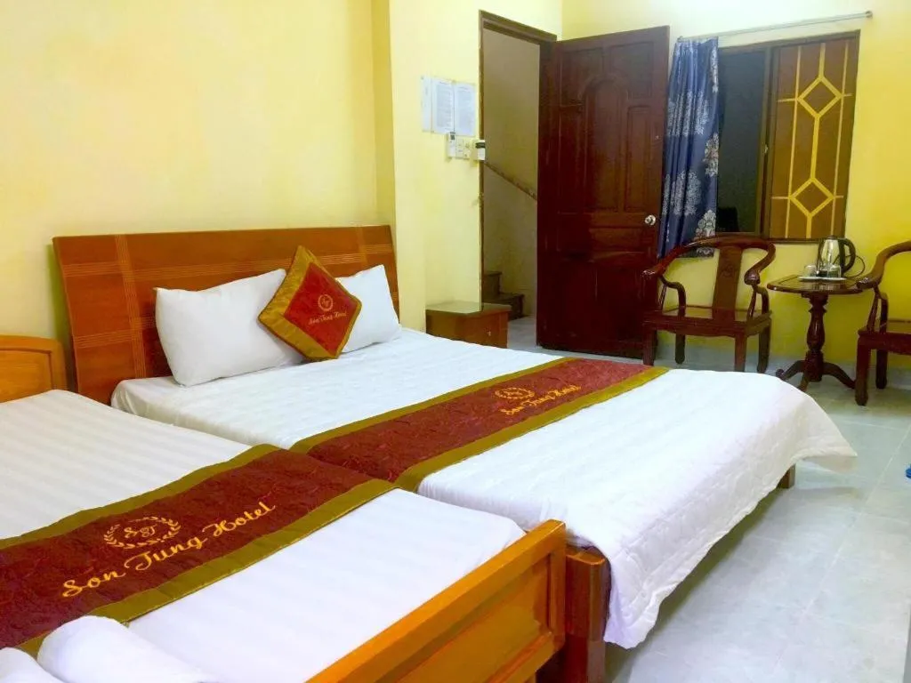 Bed in Son Tung Hotel - De Tham Street