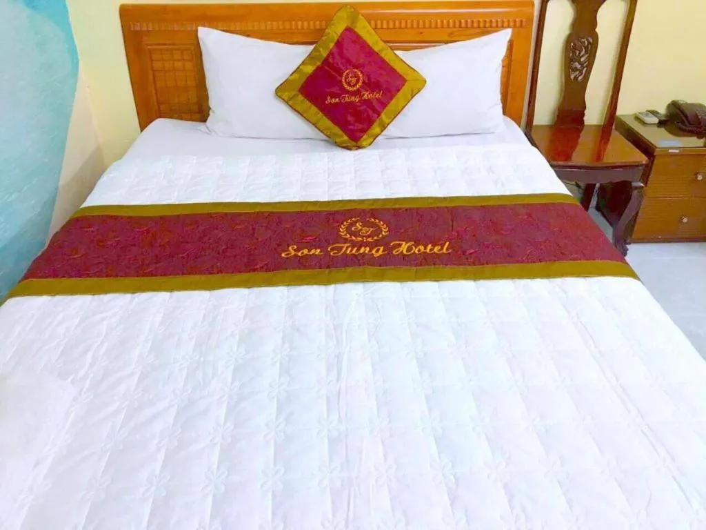 Bed in Son Tung Hotel - De Tham Street