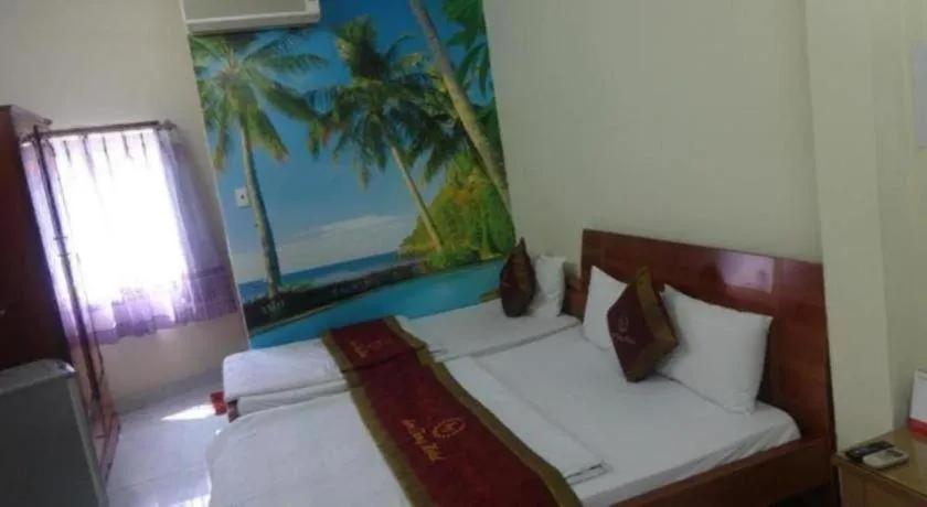 Bed in Son Tung Hotel - De Tham Street