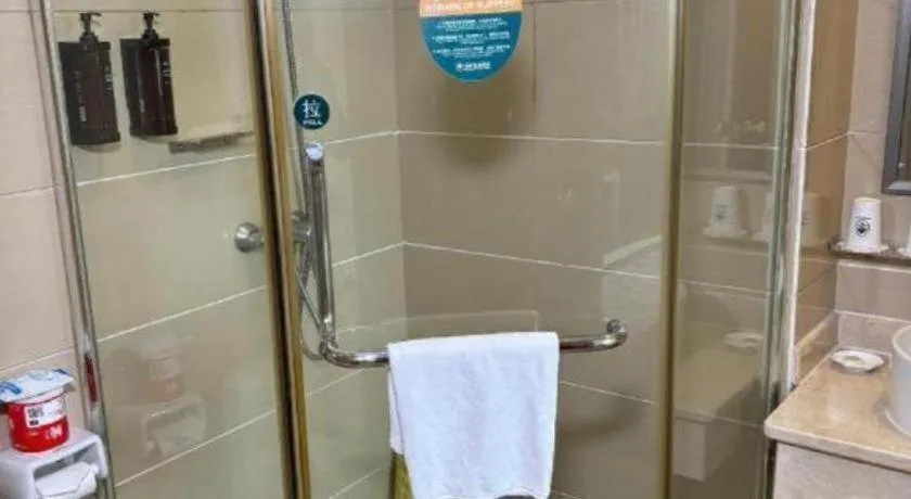 GreenTree Inn Guangdong Huizhou Chenjiang Intercity Rail Station Business Hotel