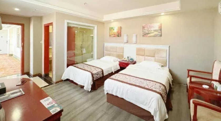 Bed in GreenTree Inn Guangdong Huizhou Chenjiang Intercity Rail Station Business Hotel