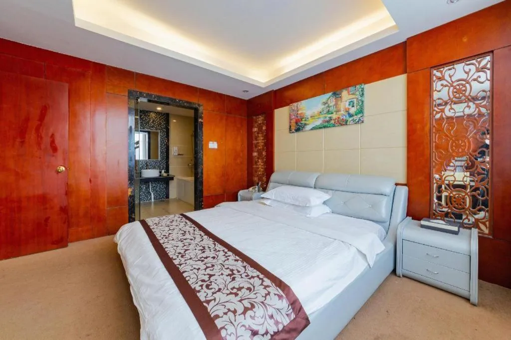 Bed in GreenTree Inn Guangdong Huizhou Chenjiang Intercity Rail Station Business Hotel