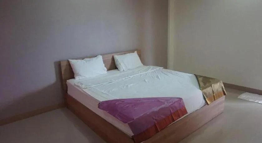 Bed in Bumnsaya Place