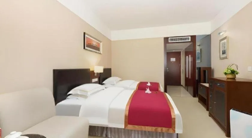 Bed in Shantou Golden Gulf Hotel