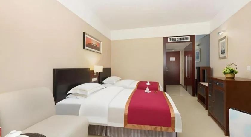 Bed in Shantou Golden Gulf Hotel