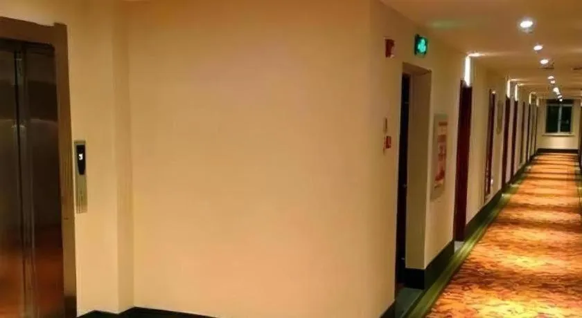 GreenTree Inn Hebei Langfang Bazhou Railway Station West Yingbin Road Express Hotel