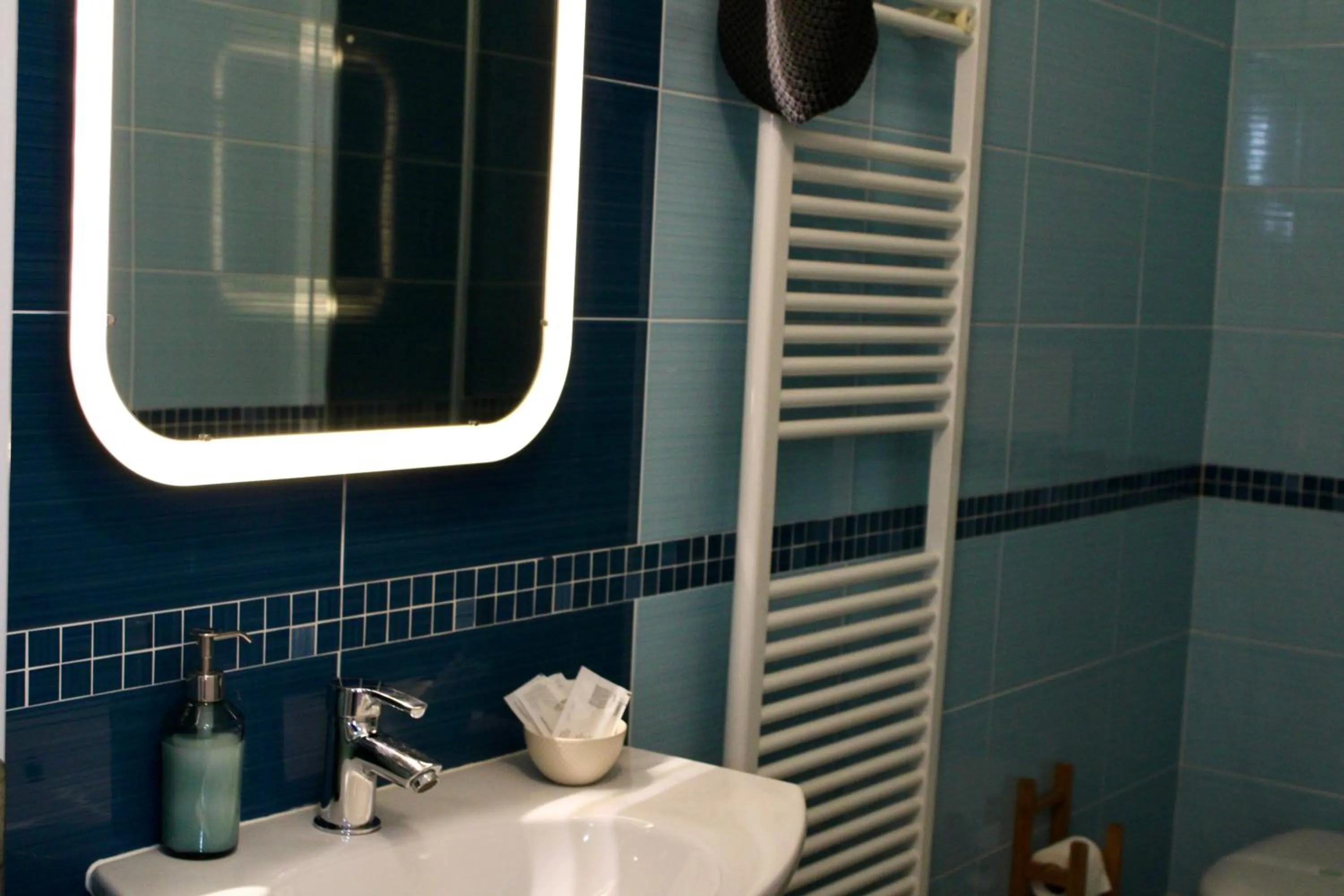 The Green Gate - Airport Guest House