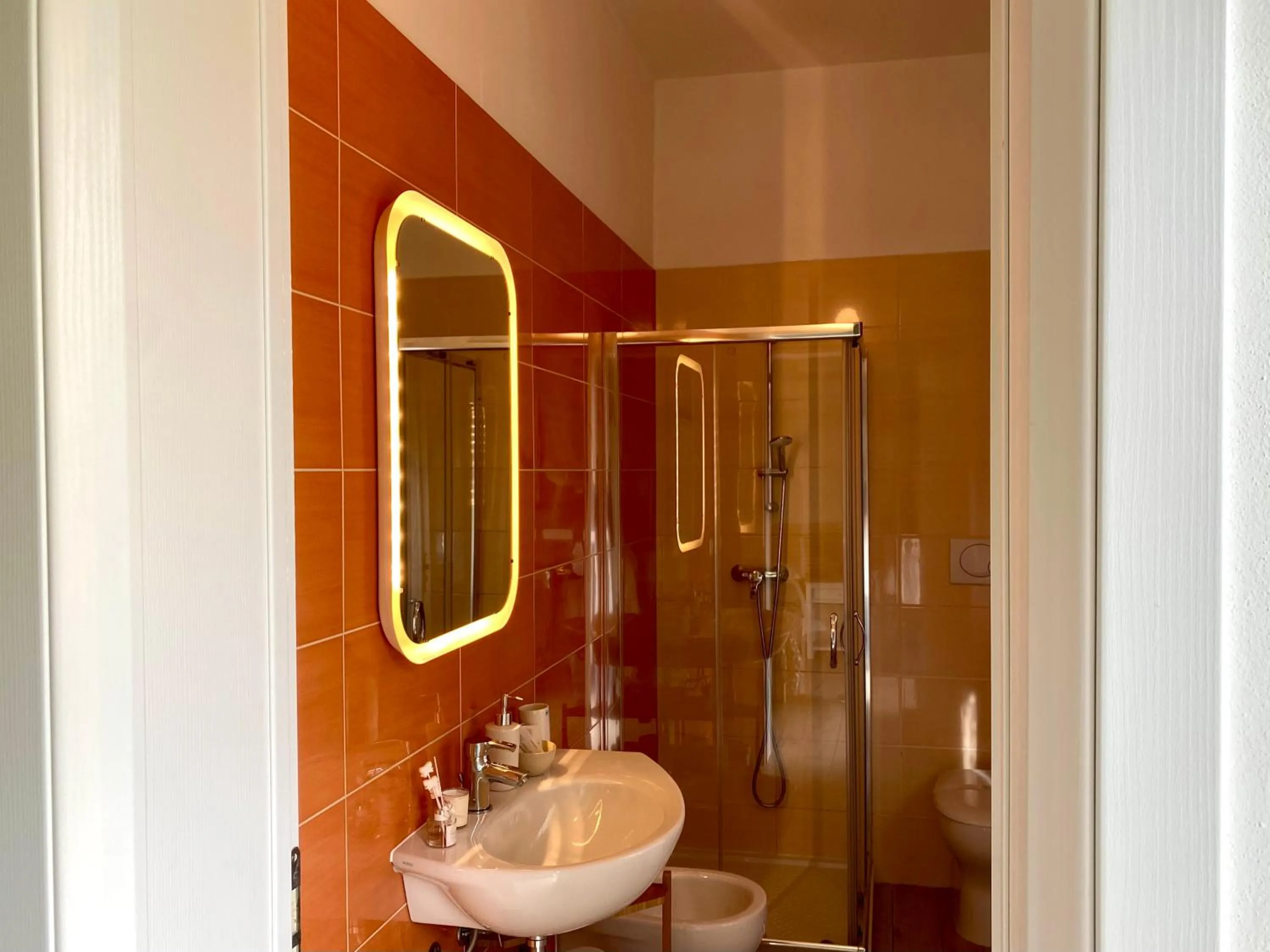 The Green Gate - Airport Guest House