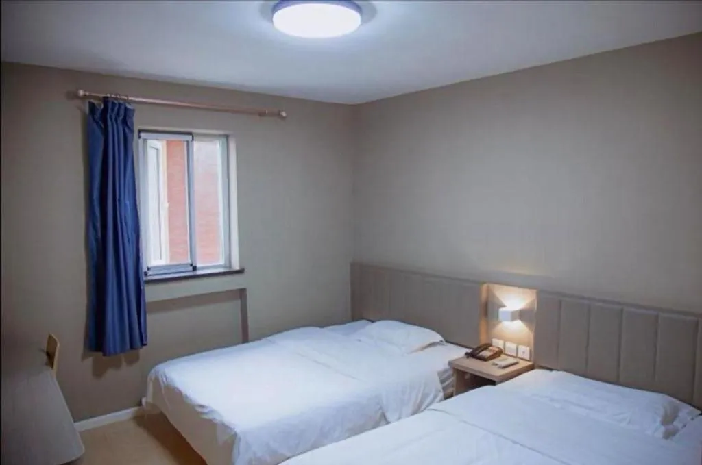 Bed in 7 Days Inn Qingdao Si Liu South Road