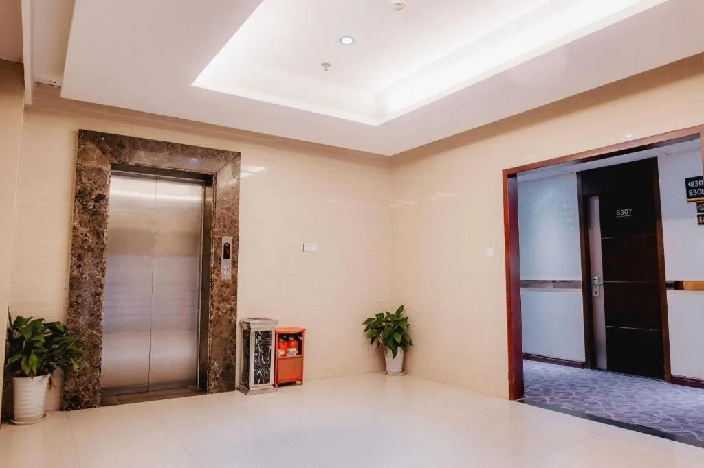 7 Days Inn Wuhan Huaqiaocheng Happy Valley