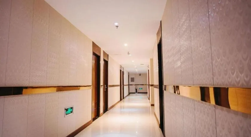 7 Days Inn Wuhan Huaqiaocheng Happy Valley