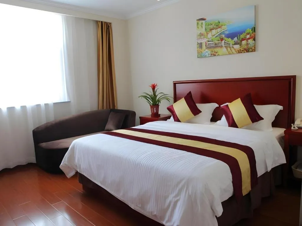 Bed in Greentree Inn Shanghai Middle Xinfu Road Huazhi Road Business Hotel