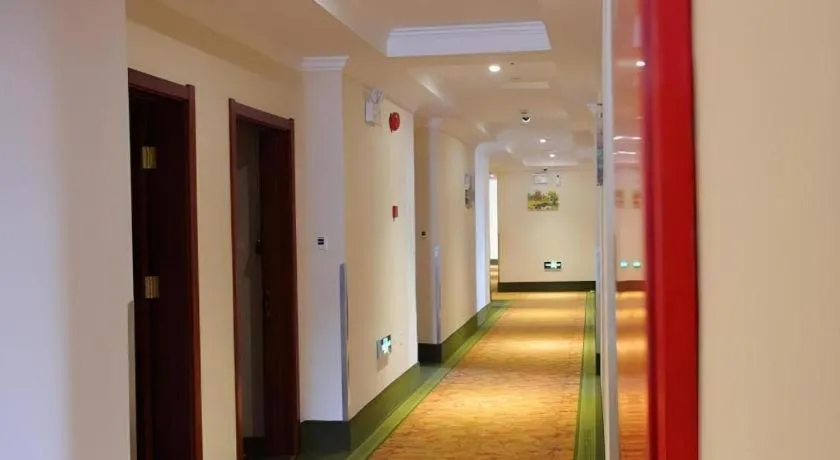 Greentree Inn Shanghai Middle Xinfu Road Huazhi Road Business Hotel