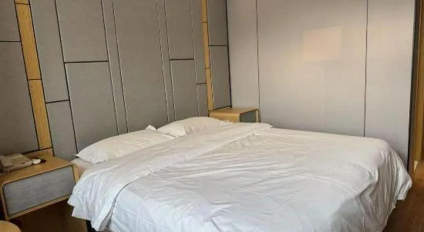 Bed in Greentree Inn Shanghai Middle Xinfu Road Huazhi Road Business Hotel