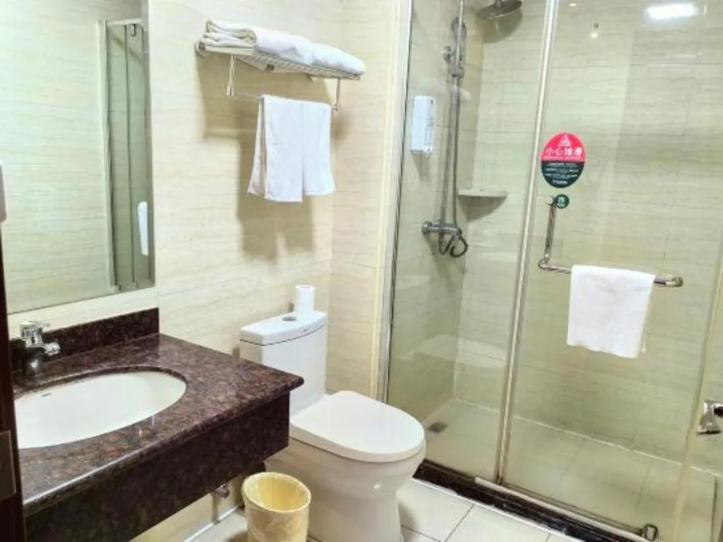 Greentree Inn Shanghai Middle Xinfu Road Huazhi Road Business Hotel