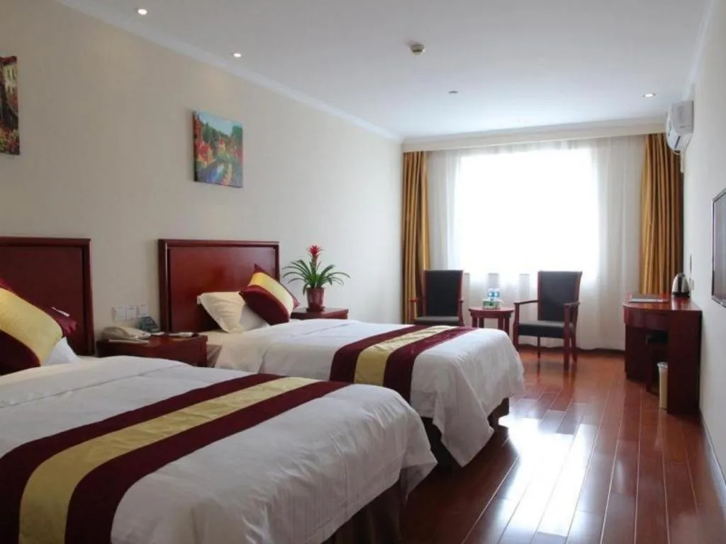 Bed in Greentree Inn Shanghai Middle Xinfu Road Huazhi Road Business Hotel