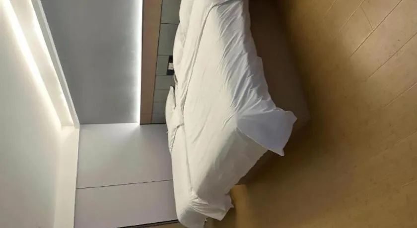 Bed in Greentree Inn Shanghai Middle Xinfu Road Huazhi Road Business Hotel