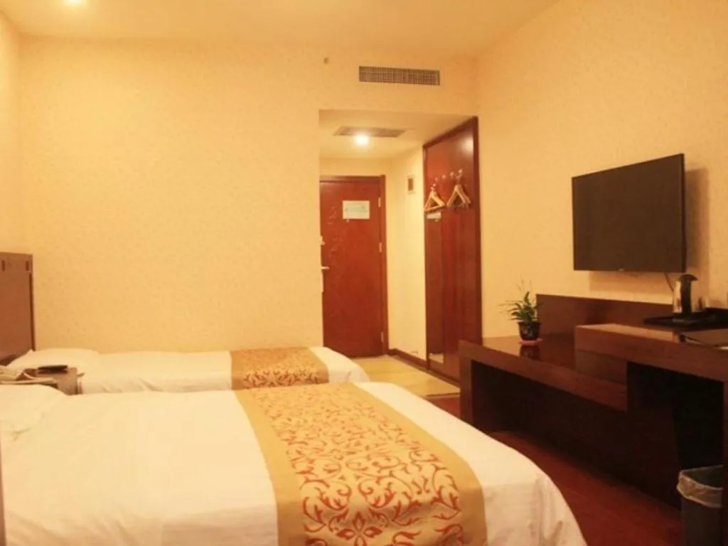 Bed in GreenTree Inn Shanxi Jinzhong JieXiu Railway Station Express Hotel
