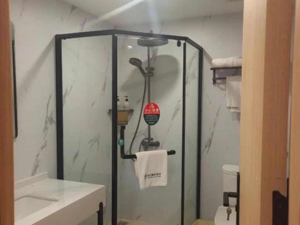 GreenTree Inn Shanghai Songjiang WanDa Plaza RonGMEi Road Express Hotel