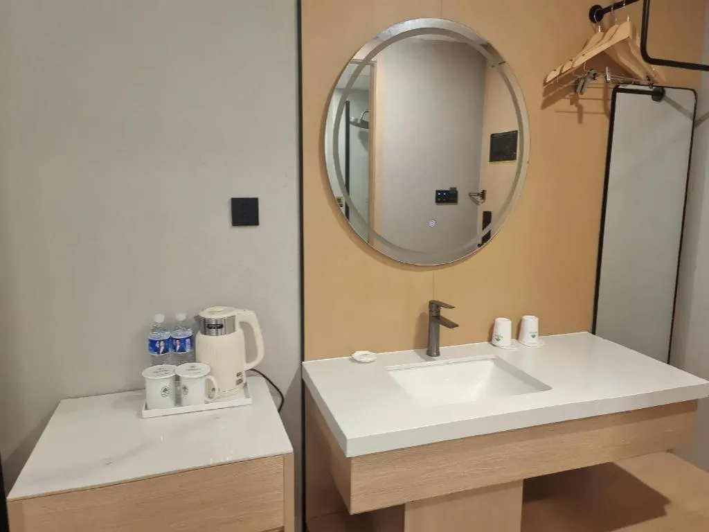 GreenTree Inn Shanghai Songjiang WanDa Plaza RonGMEi Road Express Hotel