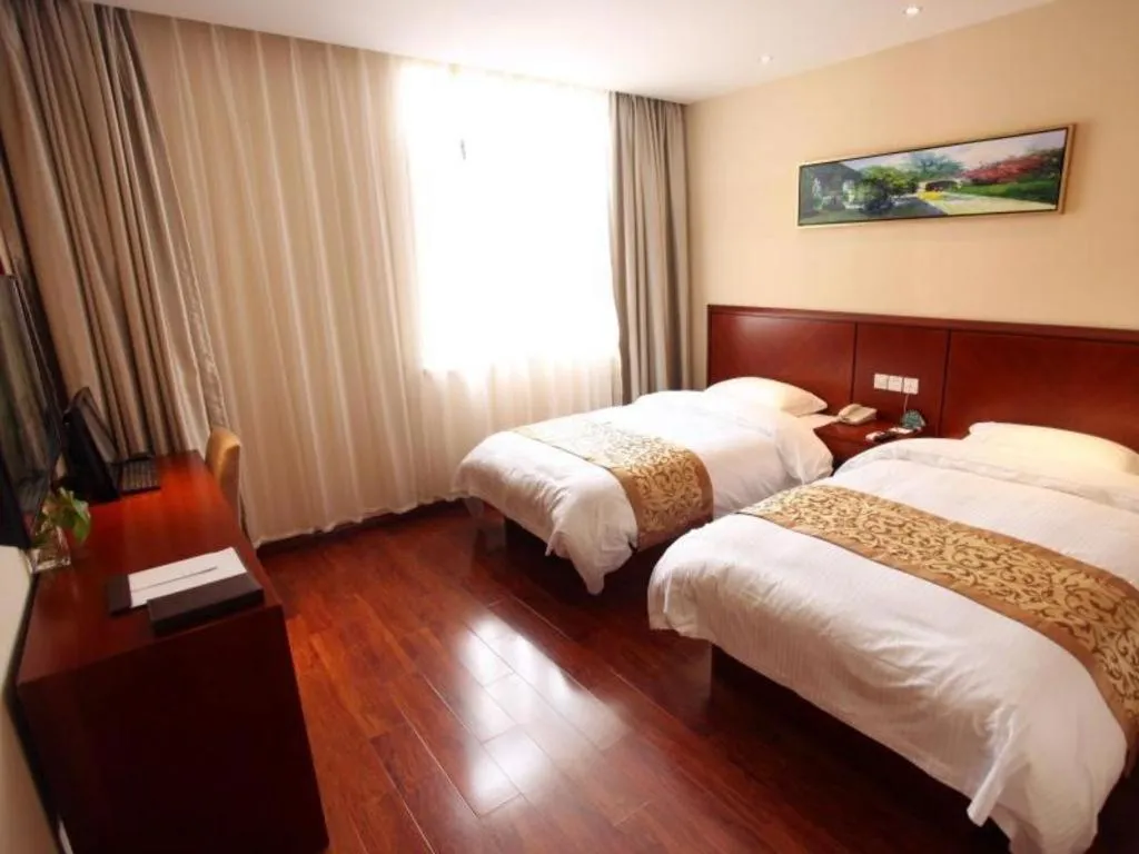Bed in GreenTree Inn Shanghai Songjiang WanDa Plaza RonGMEi Road Express Hotel