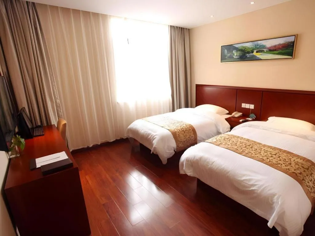 Bed in GreenTree Inn Shanghai Songjiang WanDa Plaza RonGMEi Road Express Hotel