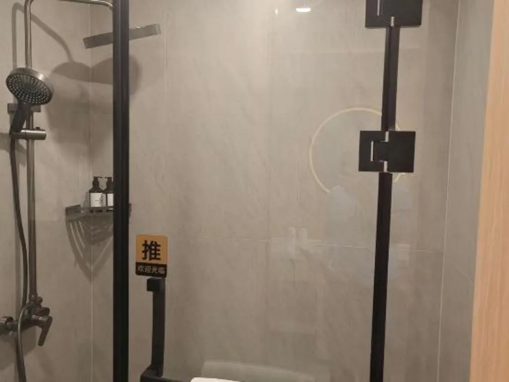 GreenTree Inn Shanghai Songjiang WanDa Plaza RonGMEi Road Express Hotel