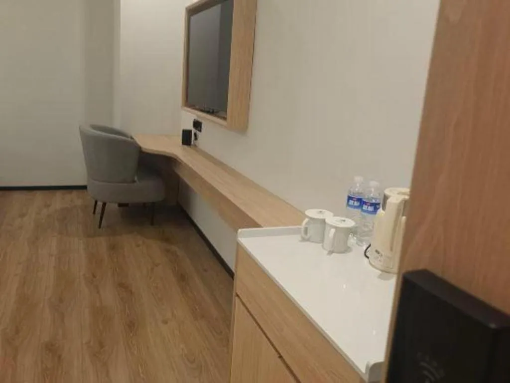 GreenTree Inn Shanghai Songjiang WanDa Plaza RonGMEi Road Express Hotel