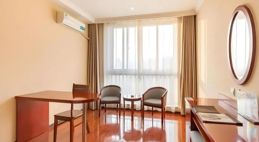 GreenTree Inn Xuzhou High Speed Railway Zhangqian Square Business Hotel