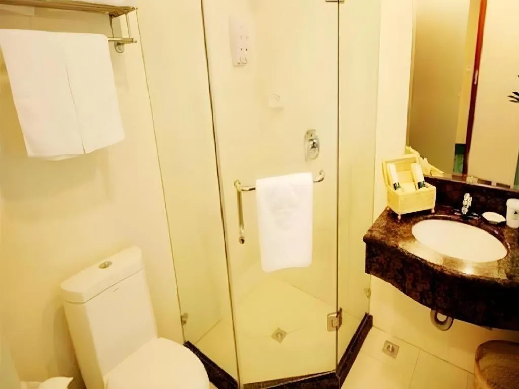 GreenTree Inn Xuzhou High Speed Railway Zhangqian Square Business Hotel